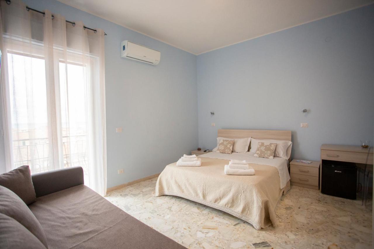 Deluxe Triple Room Sea View