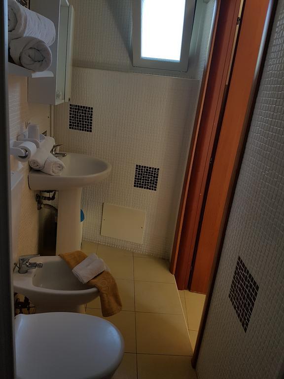 Double or Twin Room Sea View