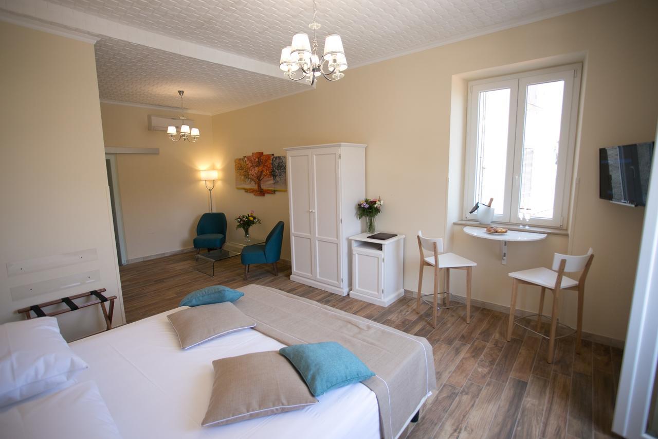 Quarto Duplo Deluxe com Varanda e Vista Mar