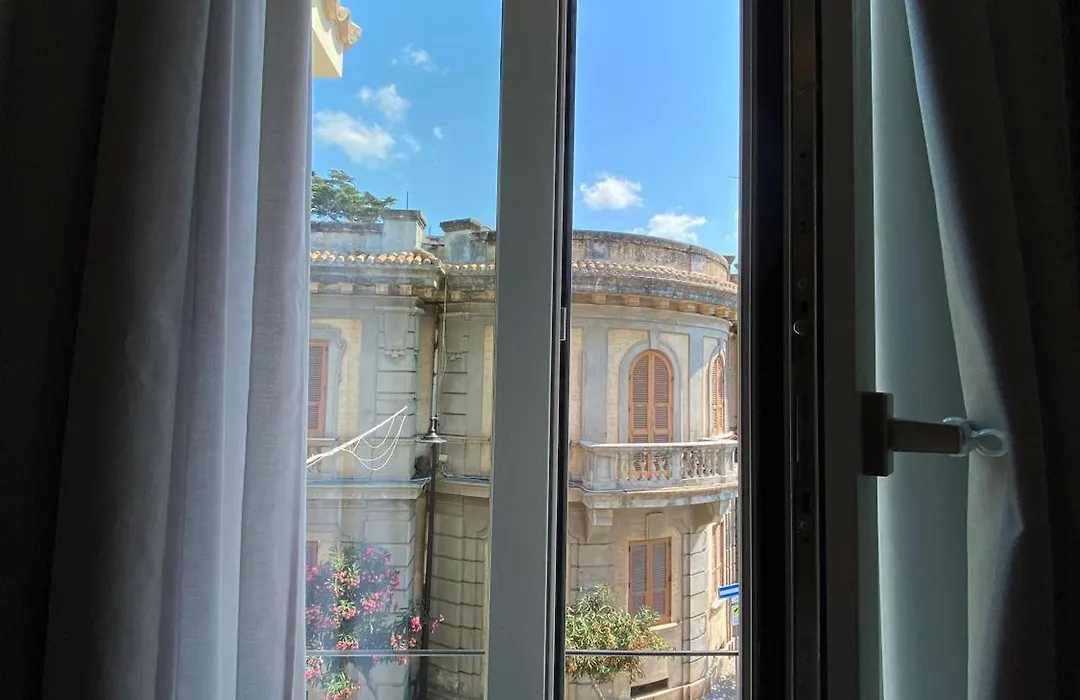 Noone Tropea Guesthouse-1