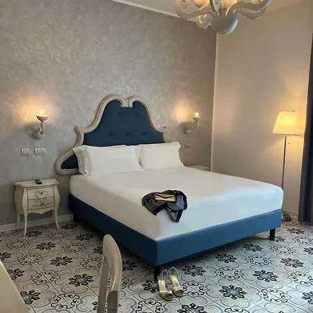 Plaza Boutique Hotel - Tropea-3