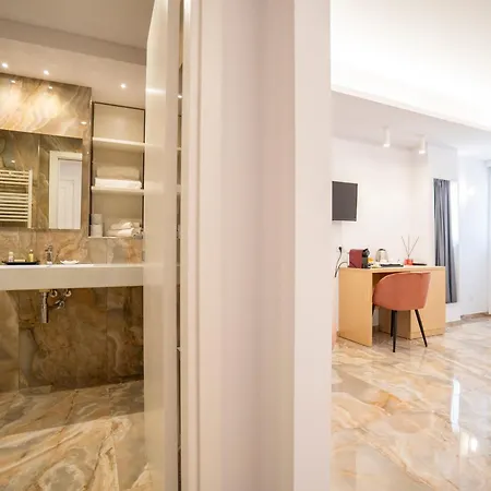 Harmony Tropea Rooms & Suites-3